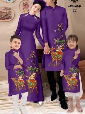 1676867468 vai ao dai nam mau moi (5)